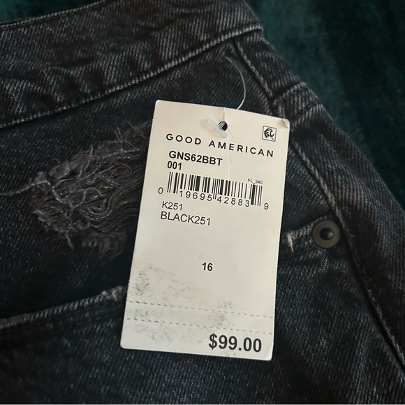 NWT Good American Good ‘90s Short 16 black wash denim shorts jeans - Picture 11 of 12